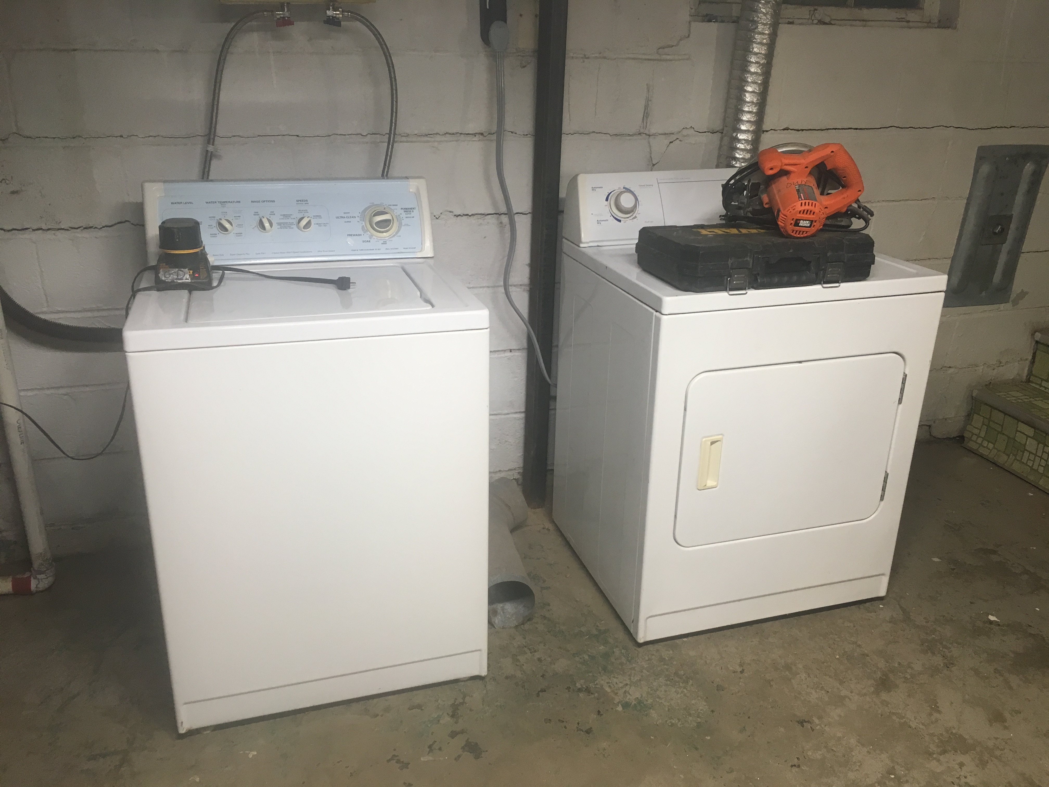 Basement washer/dryer